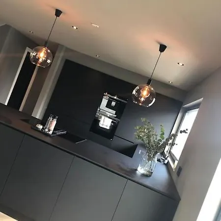 Βίλα Sentrum, Valand Στάβανγκερ